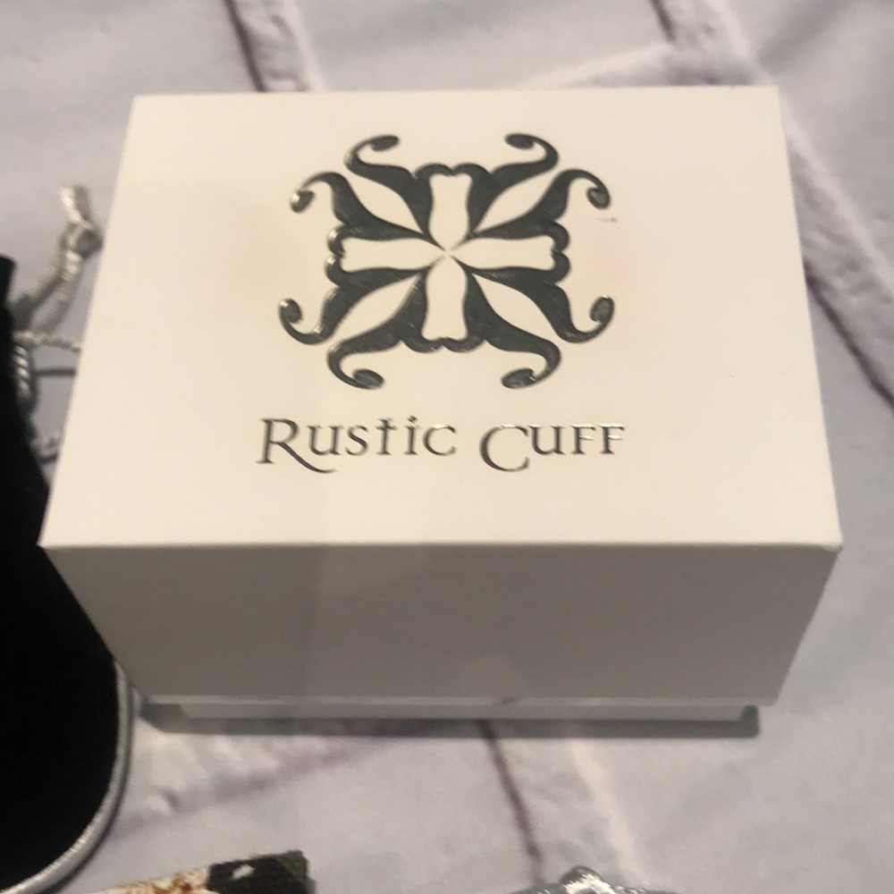 🙉 Rustic Cuff bag assortment - Picture 4 of 4